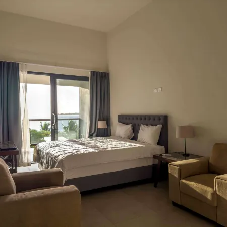 Ramada Suites by Wyndham Seafront Coral Coast