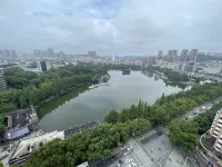 Lechao Chen Homestay (Guoqing North Road) - Condos