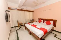 Hotel Chandra Palace.