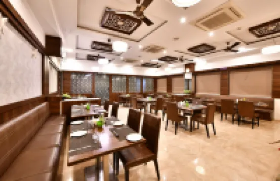 Click Hotel Sagar Plaza Chakan, Pune