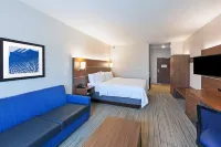 Holiday Inn Express & Suites LENEXA - OVERLAND PARK AREA by IHG