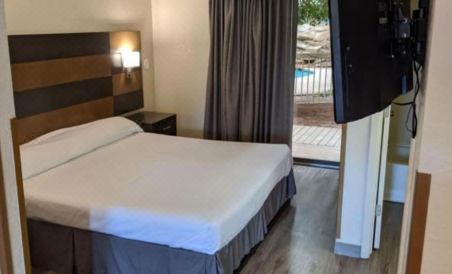 Atrium Inn - Housity