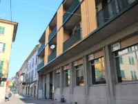 Virginia Hotels in Laveno-Mombello