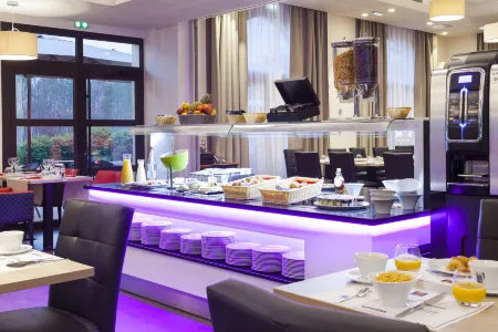 Brit Hotel Privilège Figeac Отели в г. Фронтенак