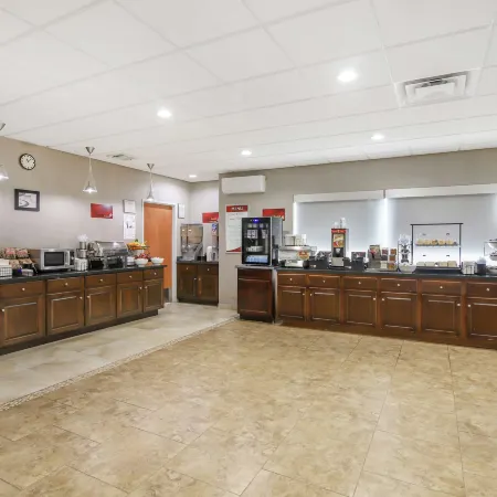 Best Western Plus Brunswick Inn Suites