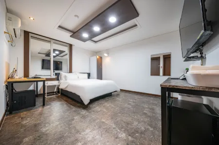 Iksan Twins Hotel Отели в г. Иксан