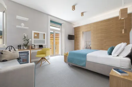 La Piazzetta Guest House Отели рядом с достопримечательностью «Bastion of Parsano»