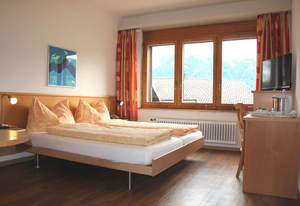 Hotel Eiger Over view