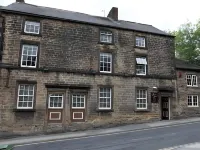 The Manor House Hotel فنادق في Barlow