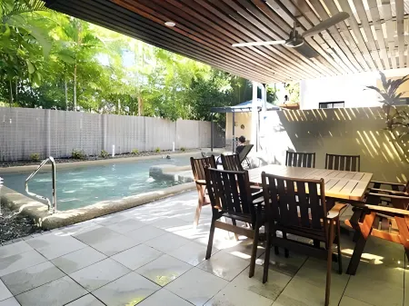 Nautilus Holiday Apartments