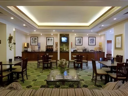 Hampton Inn Richmond-Mechanicsville Отели в г. Меканиксвилл