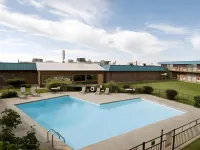 Rodeway Inn - Pools