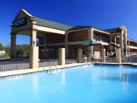 Quality Inn Adairsville-Calhoun South Hotels in Bartow County