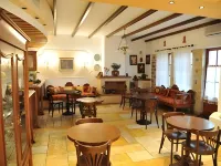 Petrino Guesthouse Hotels in Neapoli Voion