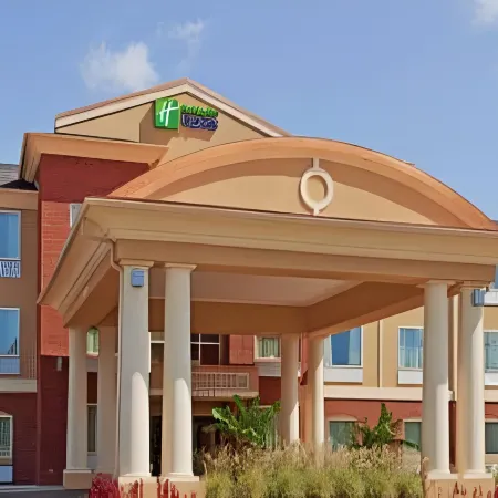Holiday Inn Express & Suites FOLEY - N GULF SHORES by IHG