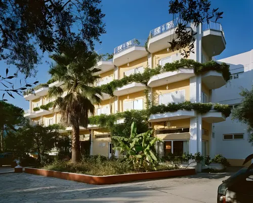 Paloma Blanca Hotels in Ipsos