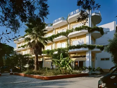 Paloma Blanca Hotel a Ipsos
