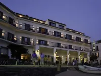 Hotel Playa Sol Hôtels à proximité de : Diving Center Cadaqués