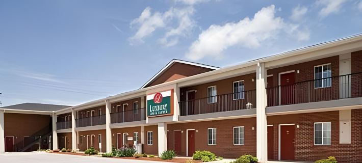 Luxbury Inn & Suites Ξενοδοχεία στην πόλη Blount County
