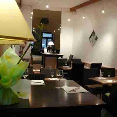 Hôtel du commerce Dining/Meeting Rooms