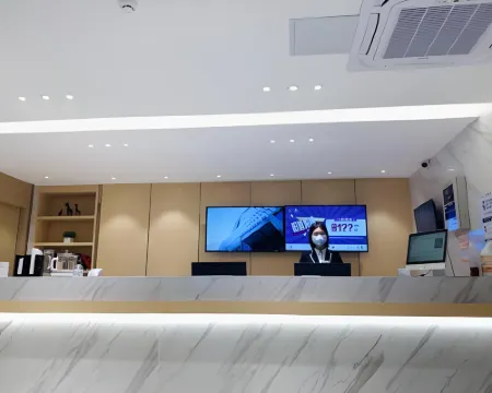 Zhiying Star Selected Hotel (Beijing Road Pedestrian Street - Sun Yat-sen Memorial Hospital Branch) Общественные зоны Photos