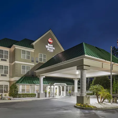Best Western Plus First Coast Inn  Suites