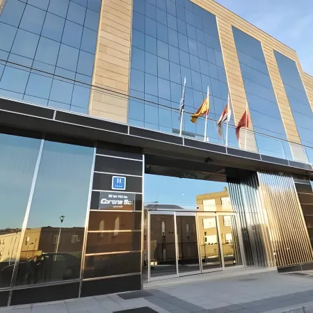 Gran Hotel Corona Sol Отели в г. Саламанка