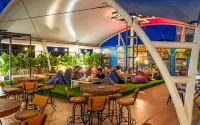 Bell's Place Hotel