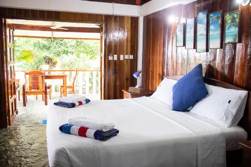 Rainbow Bay Beach & Dive Resort