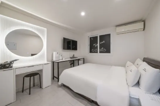 ปูซาน ซอมยอน โฮเทล อาร์ตเวิร์ก โรงแรมใกล้ซอมยอน