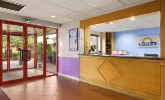 Days Inn by Wyndham Hamilton