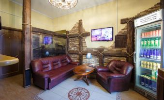 Night Train Mini-Hotel