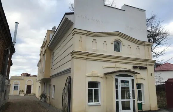 盧所圖裡斯託賓館