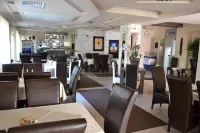 Guesthouse Vila Dnd - breakfast