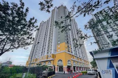 RedLiving Apartemen Cinere Resort - Gold Room Hotel dekat Masjid Jami' Al-Huda