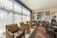 Best Western Plus Royal Oak Hotel