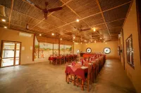 Tharu Community Lodge Hotels in Kawasoti