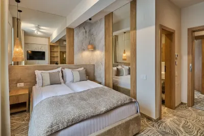 Hotel Serenity Timisoara Hotels near Doni Decor