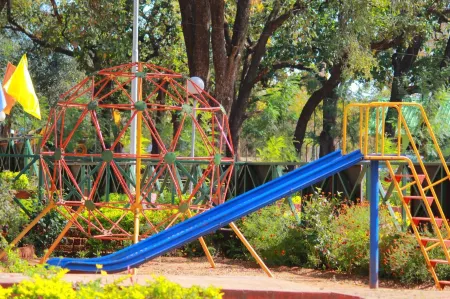 Woodland Adventure Resort Отели в г. Пачмарай Кантт