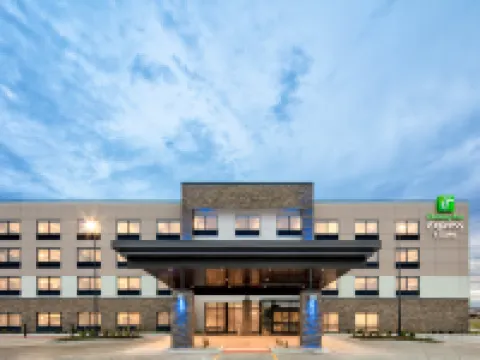 Holiday Inn Express & Suites EAST PEORIA - RIVERFRONT by IHG Hotels in Peoria