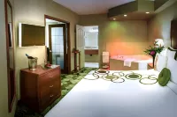 Deerfoot Inn and Casino Hotels near Pearle Vision