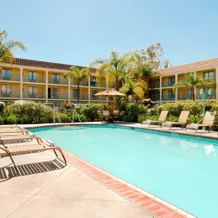 Cortona Inn and Suites Anaheim Resort