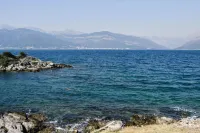Ground floor apartment, private beach and seaview