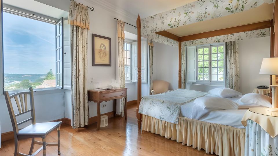 Lawrences Hotel
