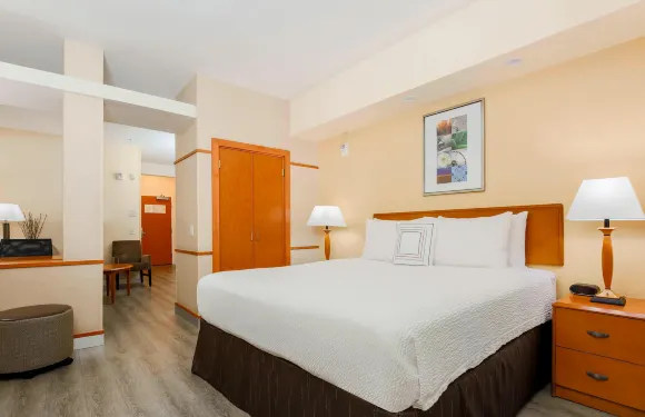 蒂梅丘拉萬楓酒店及套房