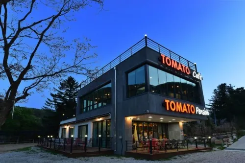 Hwaceontomatopensyeon Hotel di Hwacheon-gun