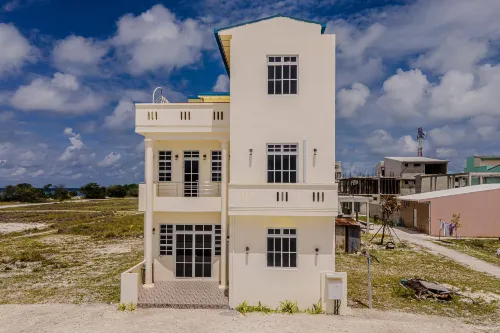 One the Island Hotels in Hurawalhi