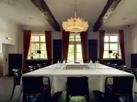 Buitenplaats Kasteel Elsloo Hotels in Elsloo