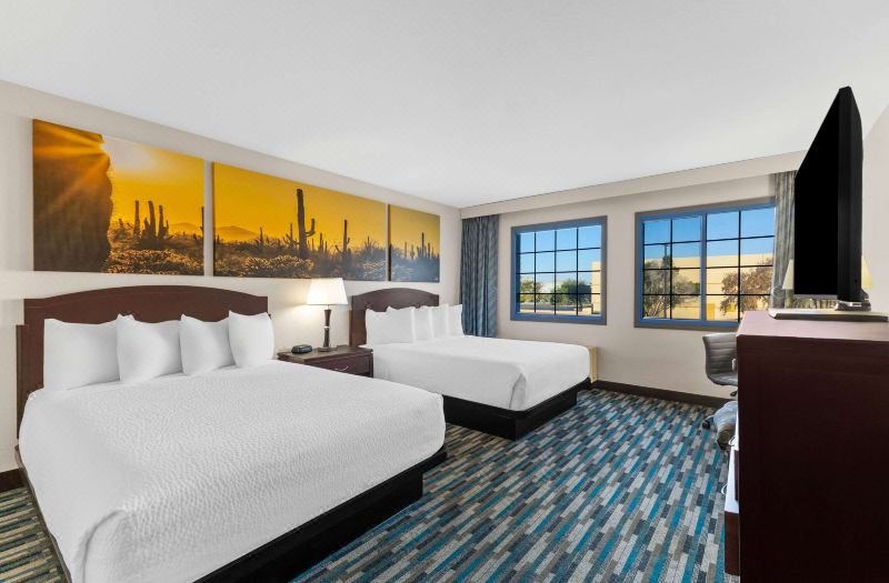 Days Inn & Suites by Wyndham Mesa Near Phoenix
