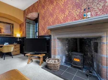 Dornoch Castle Hotel